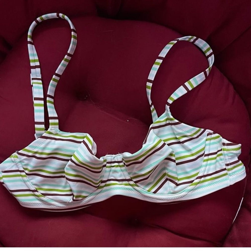 Aerie stripe bikini top. Size large.